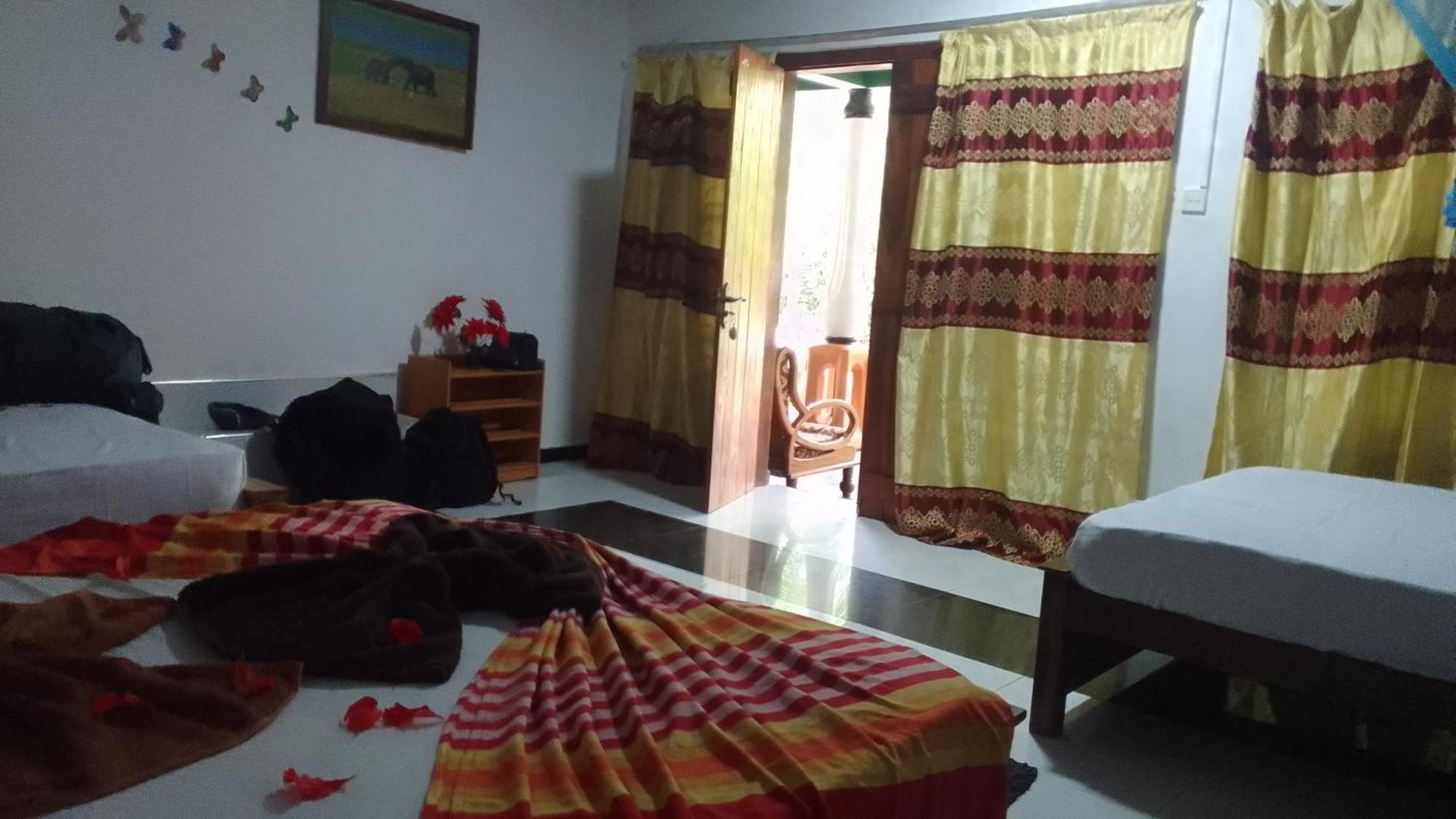 Sigiriya Village Home Stay Room photo